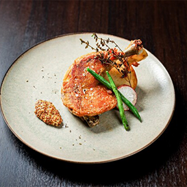 ししとうと厚切りベーコンのトマトパスタ